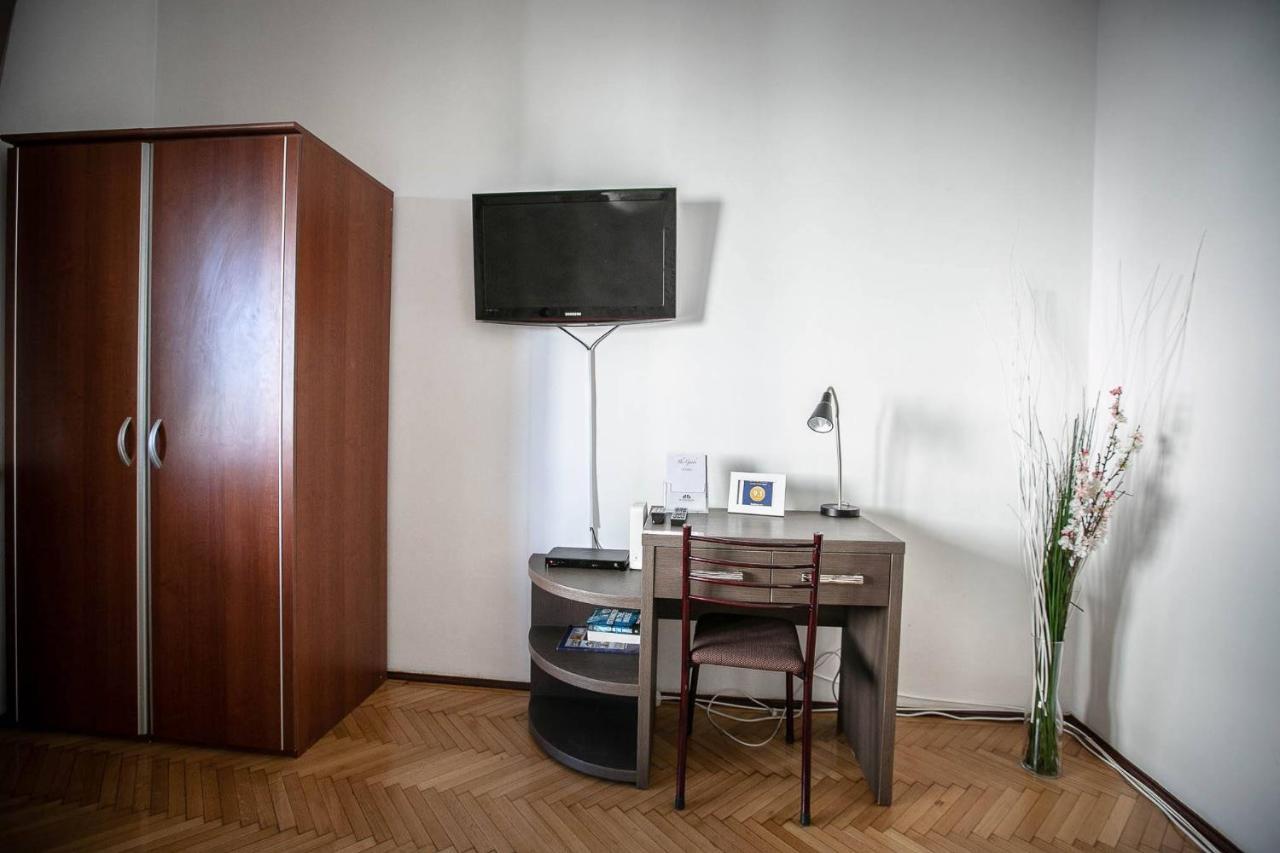 Cismigiu Garden Studio Daire Bükreş Dış mekan fotoğraf